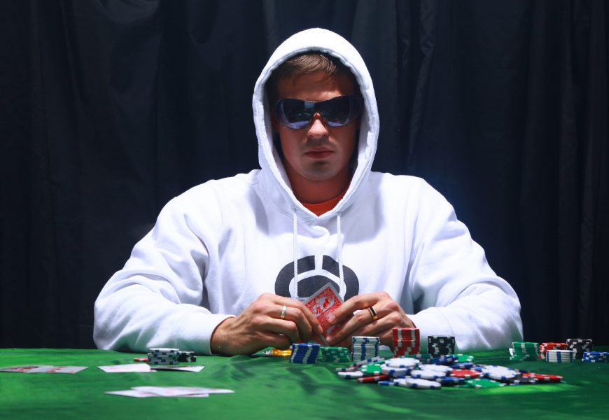 How to Read a Poker Player